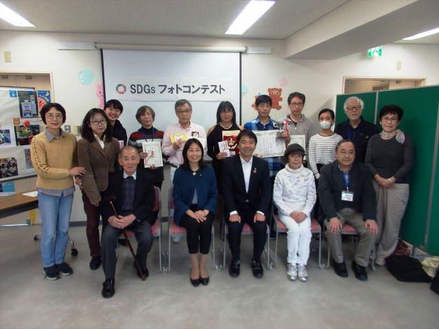 鎌倉朝日新聞社