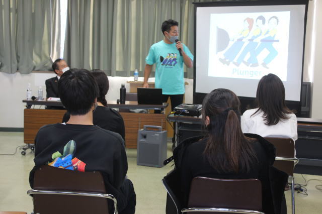 鎌倉朝日新聞社